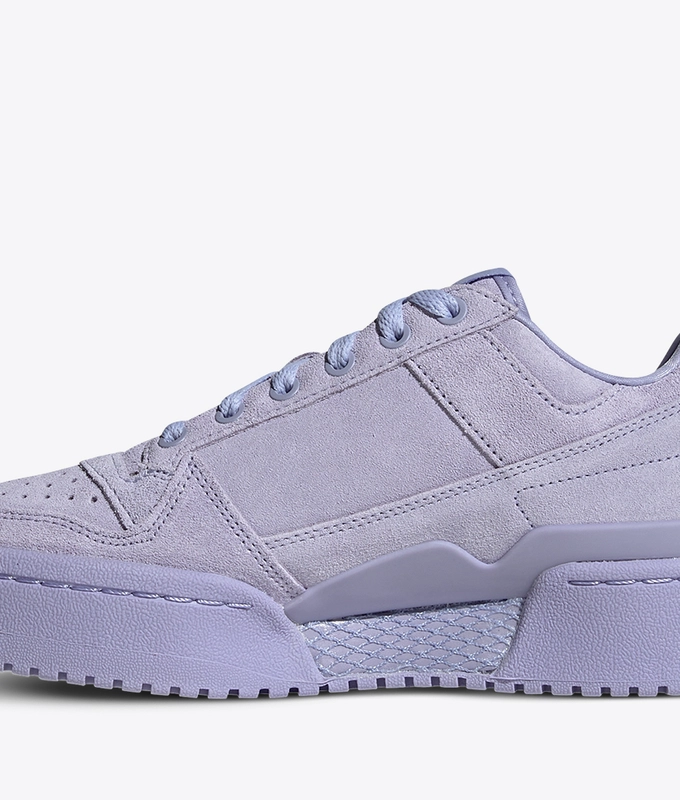 Forum Bold W