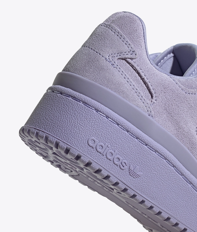 Forum Bold W