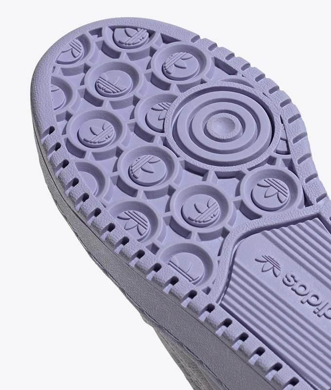 Forum Bold W