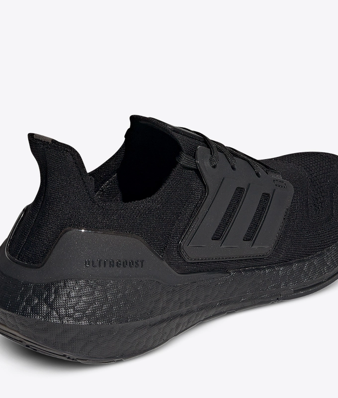 Ultraboost 22