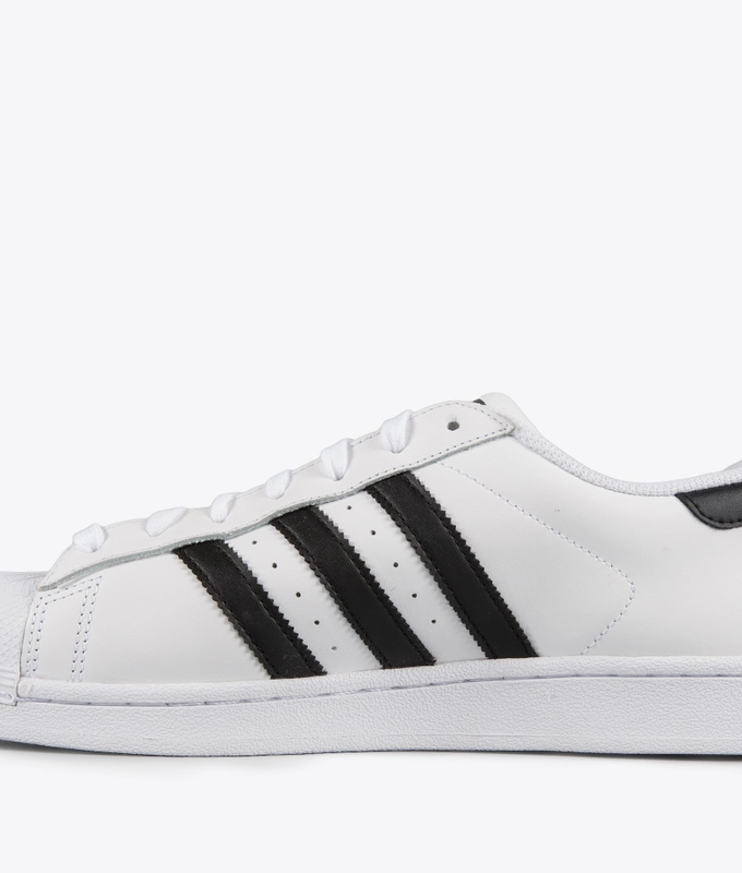 Superstar Foundation White