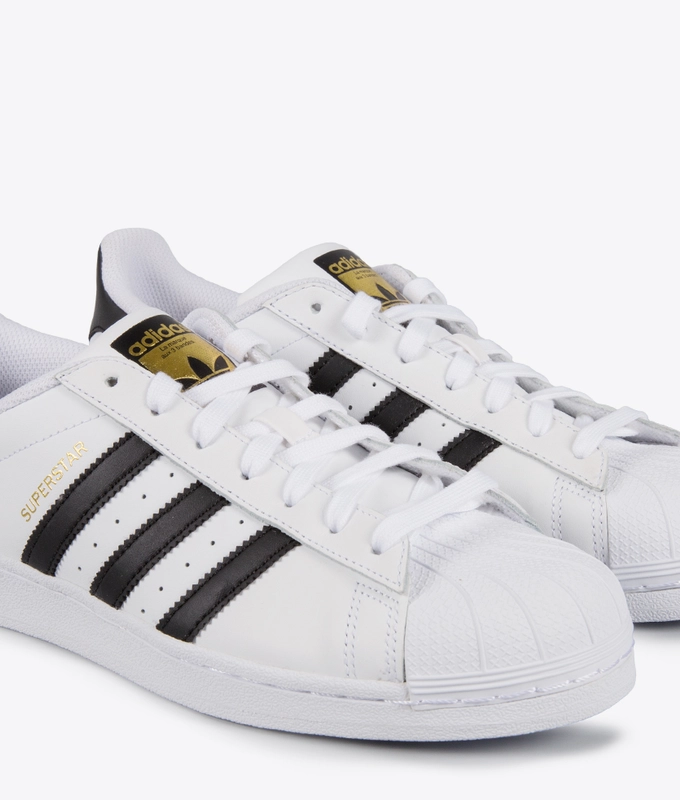 Superstar Foundation White