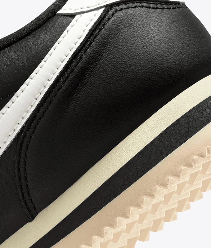 Cortez 23 Premium